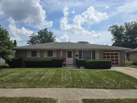 320 Lynne Ln, Belvidere, IL 61008