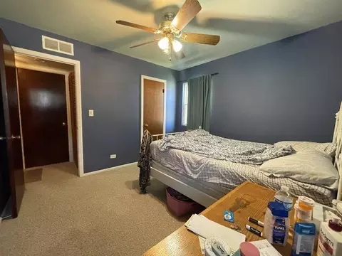 Bedroom - 130 Stonehurst Dr, Elgin, IL 60120 photo 4 of 5