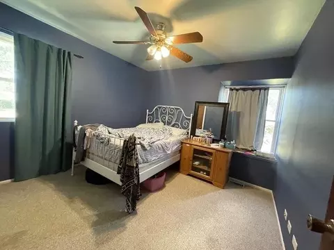 Bedroom - 130 Stonehurst Dr, Elgin, IL 60120 photo 3 of 5