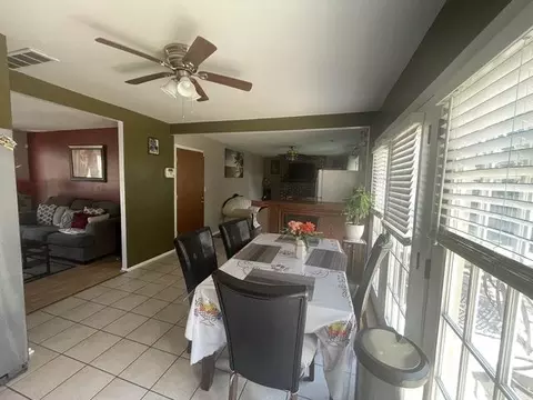 Dining - 130 Stonehurst Dr, Elgin, IL 60120 photo 1 of 1