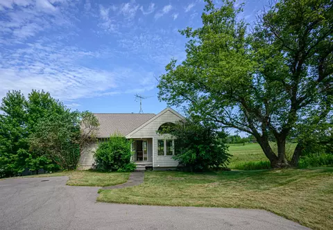 5 Heim Ct, Galena, IL 61036