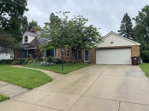 839 W Hamilton St, Freeport, IL 61032