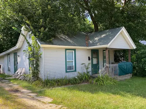306 N Burbank Ave, Rockford, IL 61101