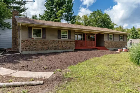 17654 Beaverton Rd, Capron, IL 61012