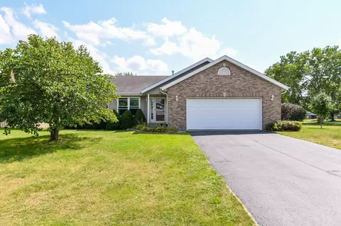 5660 Reidenbach Rd, South Beloit, IL 61080