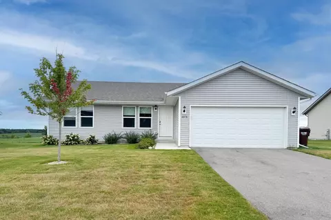 1678 Parkside Dr, Belvidere, IL 61008
