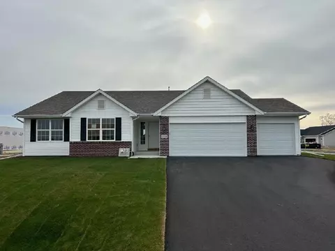 1004 Birchwood Dr, Beloit, WI 53511