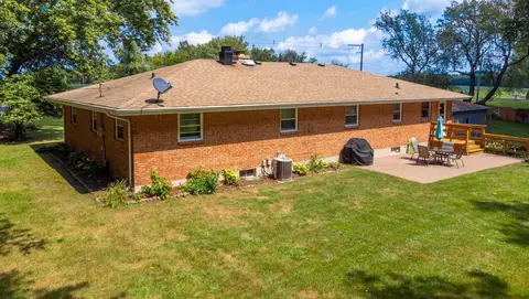 8963 Elevator Rd, Roscoe, IL 61073 photo 30