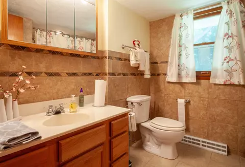 8963 Elevator Rd, Roscoe, IL 61073 photo 24