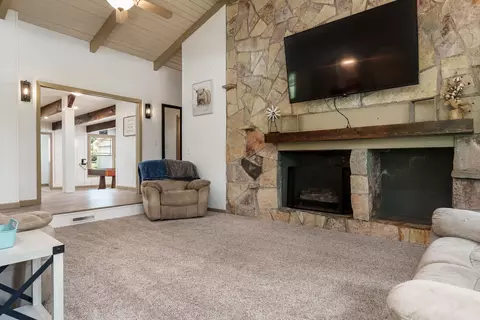 Living - 8272 E Crockett Rd, Roscoe, IL 61073 photo 2 of 5