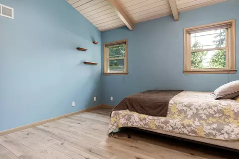 Bedroom - 8272 E Crockett Rd, Roscoe, IL 61073 photo 4 of 7