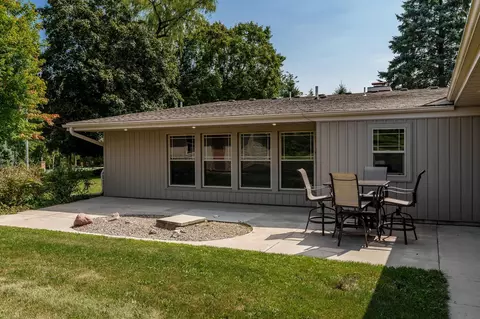 Exterior - 8272 E Crockett Rd, Roscoe, IL 61073 photo 7 of 11