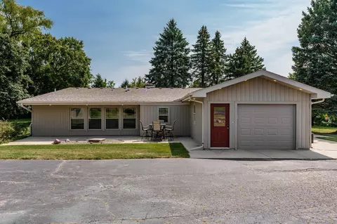 Exterior - 8272 E Crockett Rd, Roscoe, IL 61073 photo 9 of 11