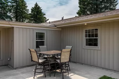 Exterior - 8272 E Crockett Rd, Roscoe, IL 61073 photo 10 of 11