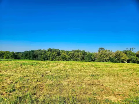 18 Lake Carroll Blvd # -2, Lake Carroll, IL 61046