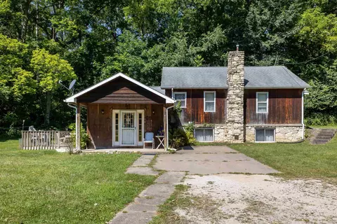 17900 W Us Highway 20, East Dubuque, IL 61025