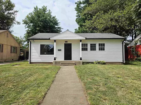 620 Soper Ave, Rockford, IL 61101