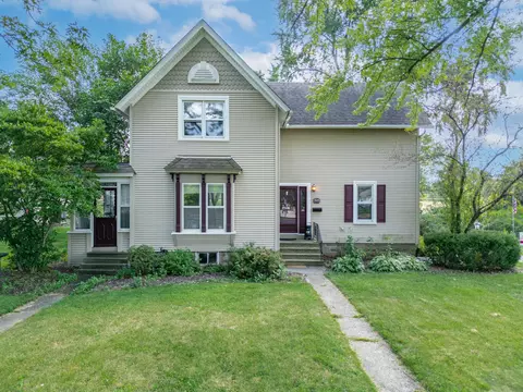 616 Park Ave, Genoa, IL 60135