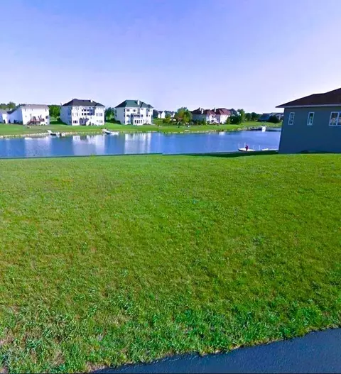 3771 3773 Lakeview Dr, Winnebago, IL 61088