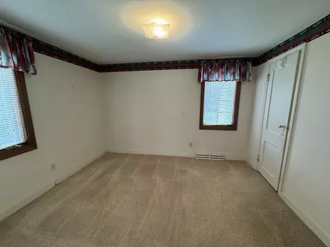 242 S Hackett St, South Beloit, IL 61080 photo 16