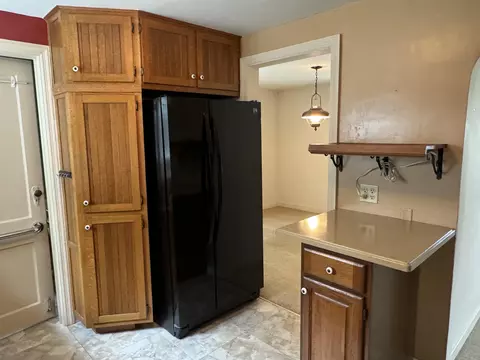 242 S Hackett St, South Beloit, IL 61080 photo 8
