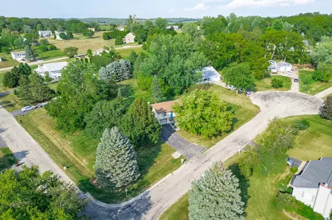 1379 Coven Cir, Lake Summerset, IL 61019 photo 4
