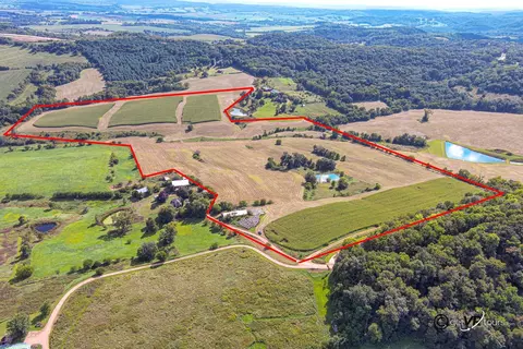 3175 W Mitchell Rd, Hanover, IL 61041