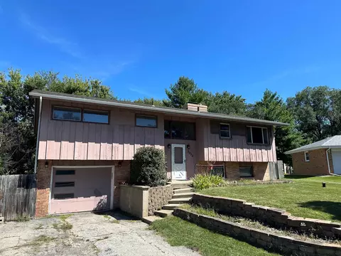 5032 Mariposa Ct, Rockford, IL 61108