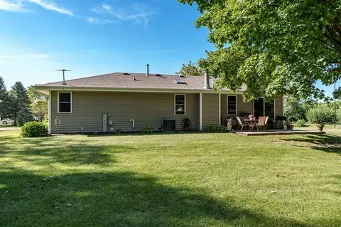 11073 Centennial Dr, Roscoe, IL 61073 photo 35