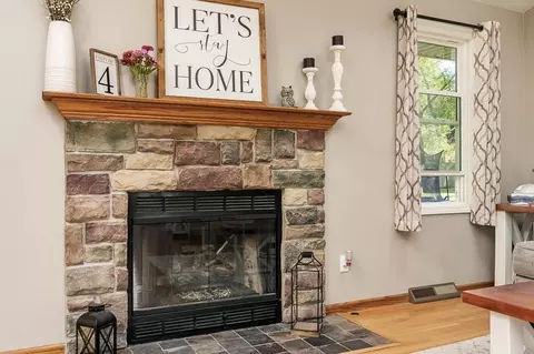 11073 Centennial Dr, Roscoe, IL 61073 photo 6