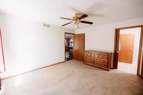 637 Grove St, Pecatonica, IL 61063 photo 15
