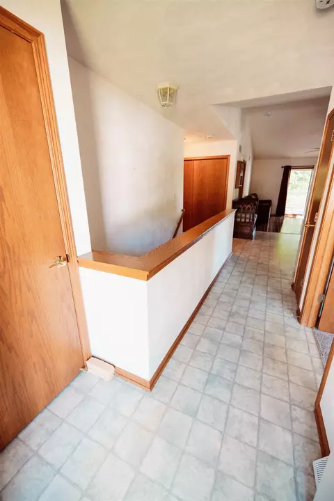 637 Grove St, Pecatonica, IL 61063 photo 4