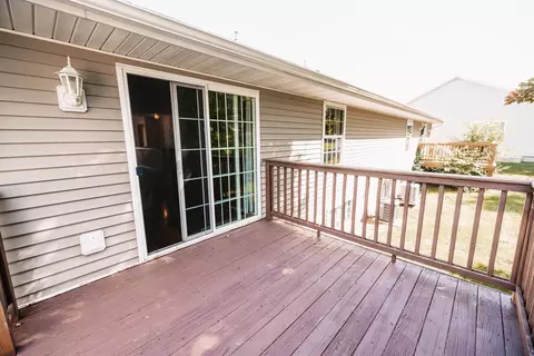 637 Grove St, Pecatonica, IL 61063 photo 31