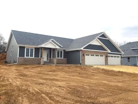 13888 Bradley Dr, Roscoe, IL 61073