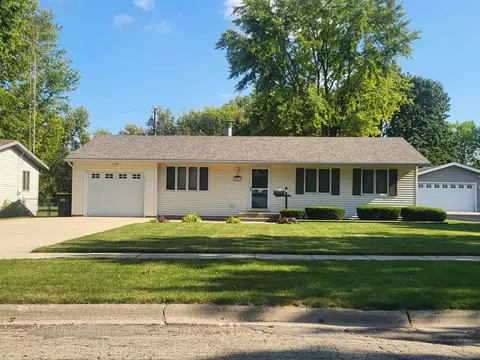 783 Watson Dr, Genoa, IL 60135