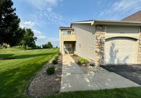 7714 Creek Bnd, Rockford, IL 61114