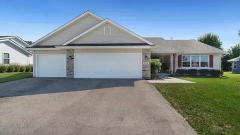 823 Vernon Ln, Belvidere, IL 61008