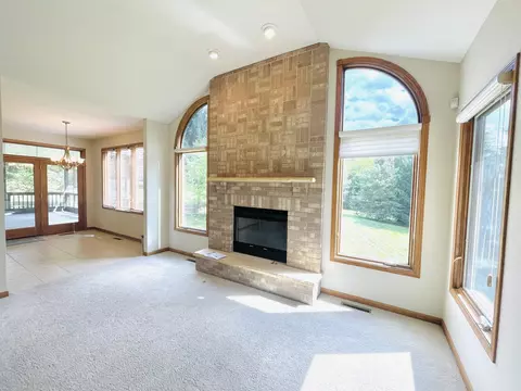 12297 Puff Cir, Roscoe, IL 61073 photo 3