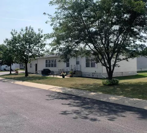 518 Wildflower Dr, Belvidere, IL 61008