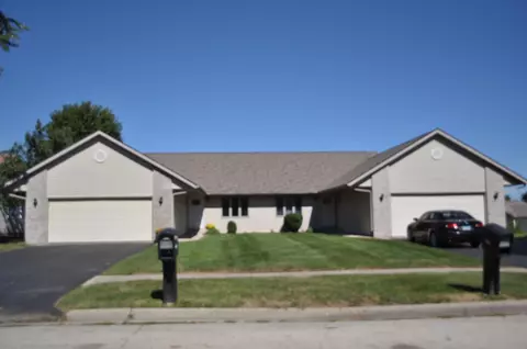 6640 Sawgrass Dr, Rockford, IL 61114