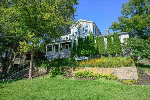 606 S Prospect St, Galena, IL 61036
