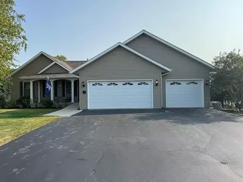 56 Highview Ct, Orangeville, IL 61060