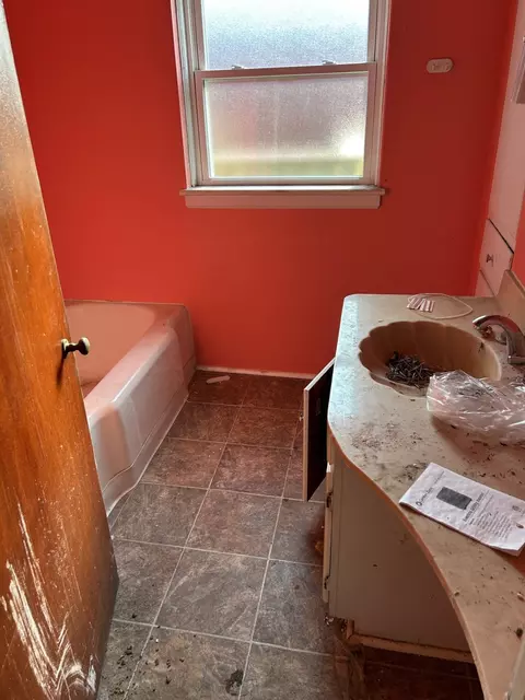 Bath - 107 N 4th St, Capron, IL 61012 photo 3 of 3