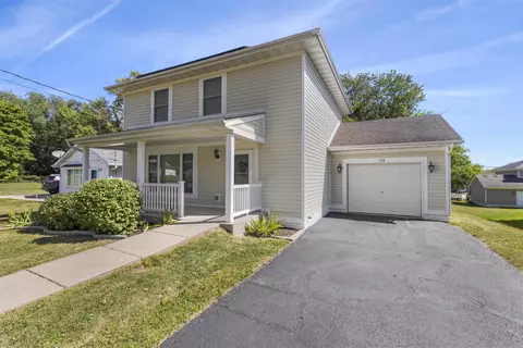 734 Trenton Ave, Rockford, IL 61102