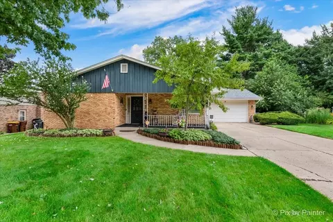 2250 Mc Rae Ct, Rockford, IL 61107