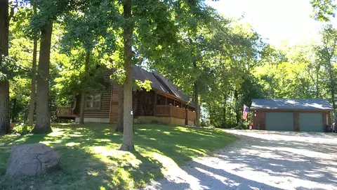 6262 N Eggert, Rock City, IL 61070