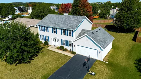591 Angelica Ln, Roscoe, IL 61073