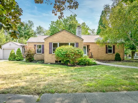 3205 California Rd, Rockford, IL 61108