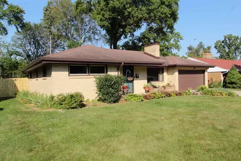 1030 Lundvall Ave, Rockford, IL 61107