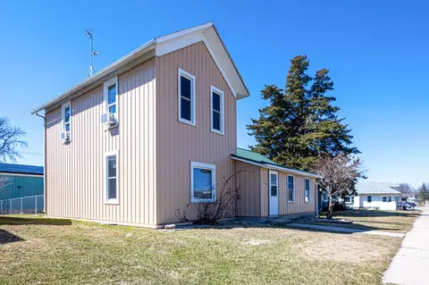 109 E Lena St, Lena, IL 61048